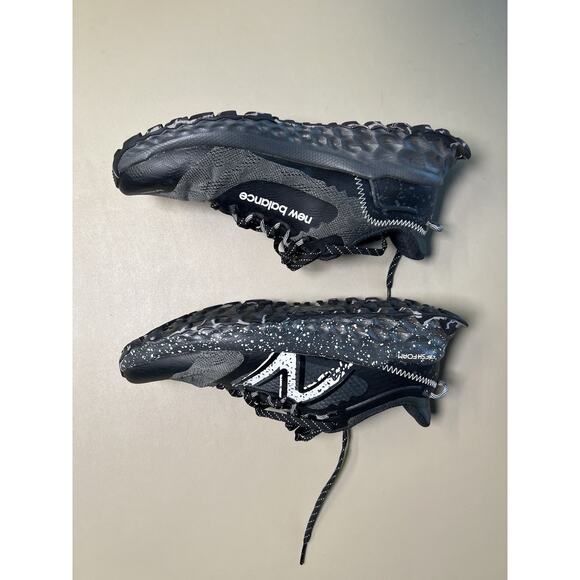 New Balance Women's 9 Fresh Foam Garoe Trail Running Shoe Black Blacktop Seasalt - Picture 6 of 11